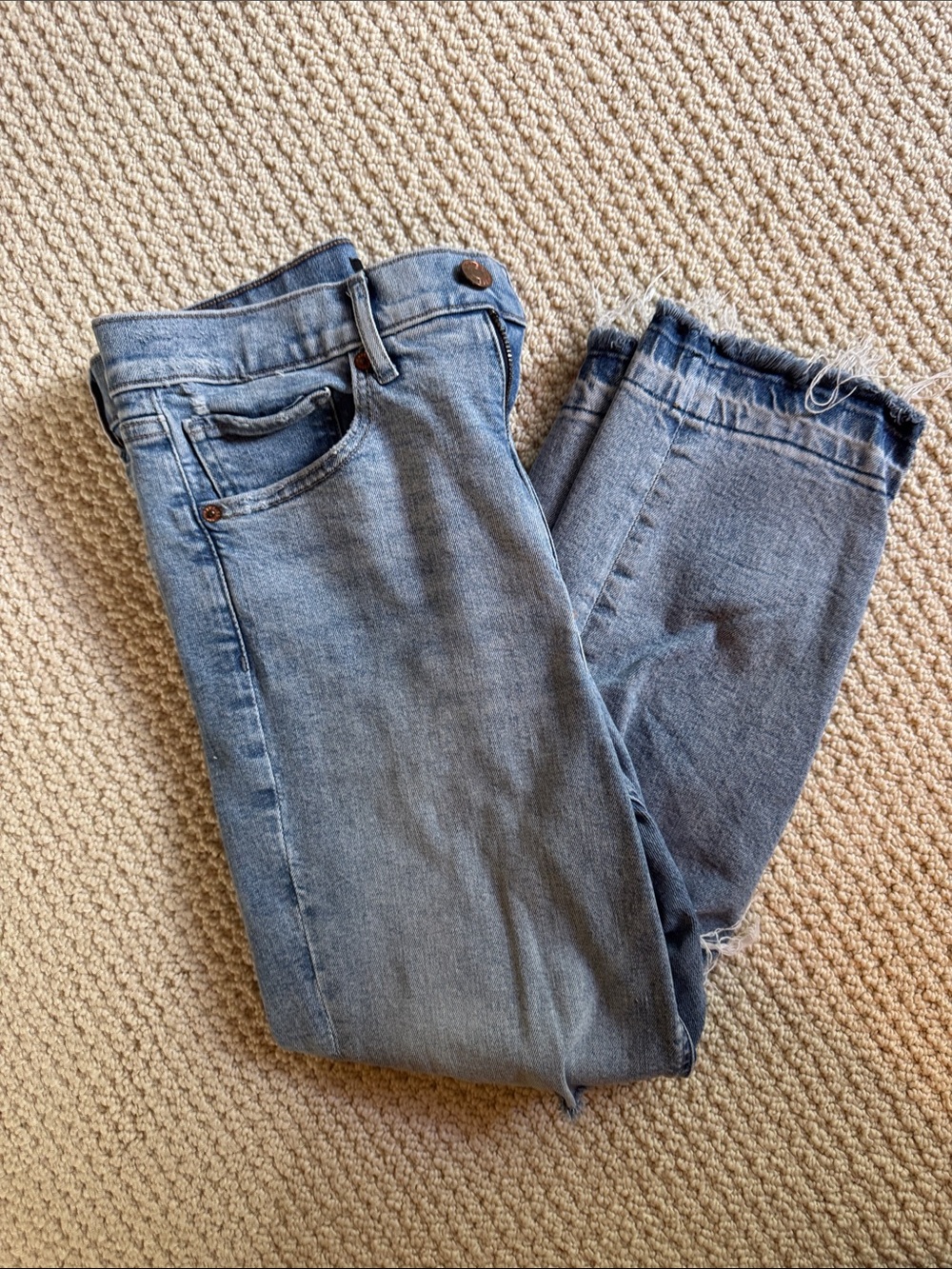 Express Mom Jean Super High Rise Cropped Jeans